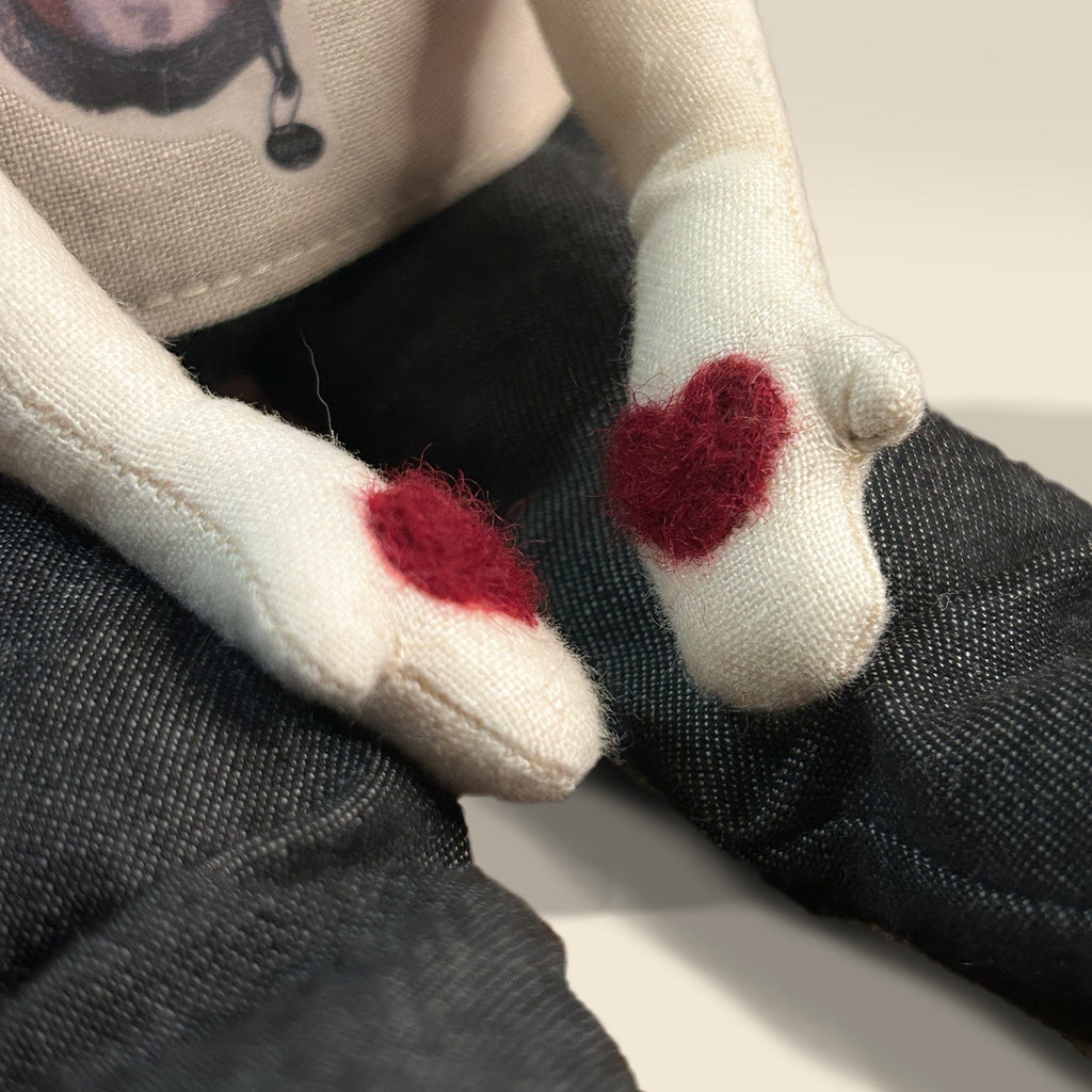 The Personalized Companion &amp; Its Pet